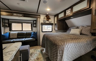 2020 Coleman Light **Fully Stocked**