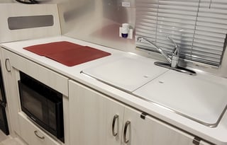 2023 Airstream RV Bambi 22FB