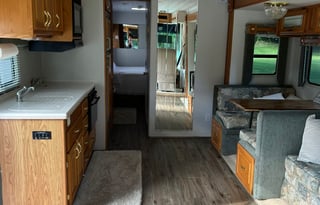 Class A Gulf Stream Sun Voyager - 32'