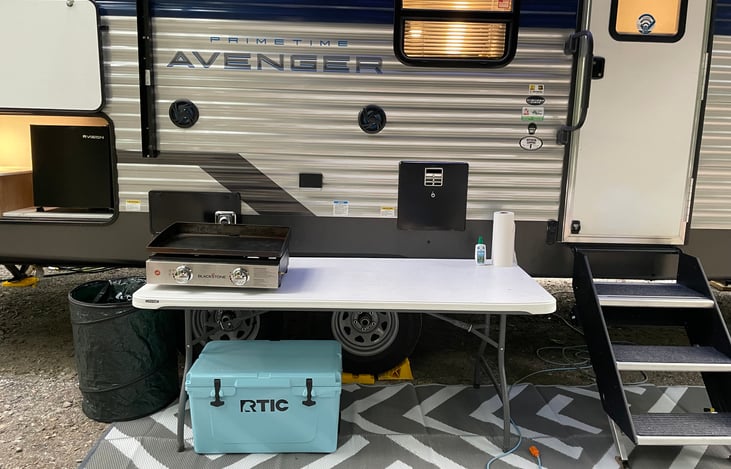 2 burner Blackstone and mini tanks available to add on $25