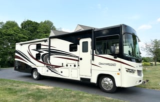 Luxury Style - 2016 Forest River Georgetown 364T