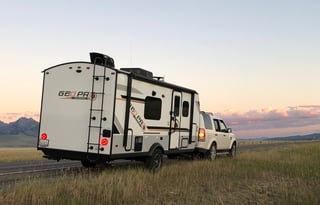 19' Trailer w/E-Bike & Solar, Pet-Friendly