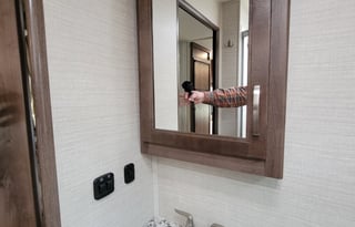 "Apollo" The Family Friendly Redhawk (sleeps 8)