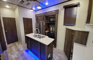 2019 CrossRoads RV Volante 3851FL