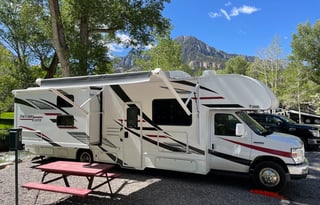 Miss Freeda 2020 Class C Bunkhouse sleeps up to 10