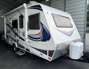 Lance Lance Travel Trailers 1575