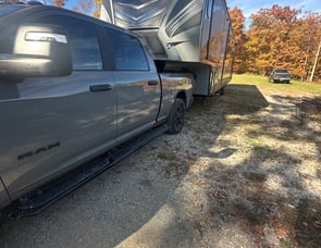 Keystone RV Fuzion 345