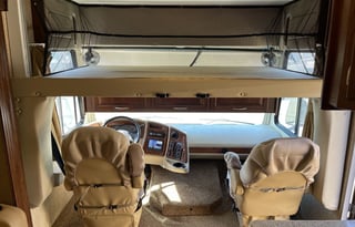 “Bruno” Big Coachmen & Bunkhouse sleeps 9!