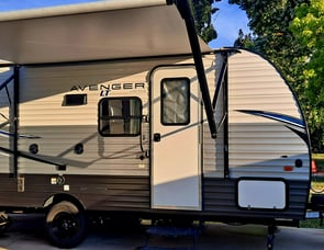Prime Time RV Avenger LT 16BH