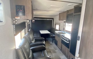 2021 Dutchmen RV Coleman Lantern Series 250TQ