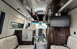 Airstream Interstate Lounge EXT