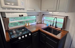 Newly Renovated Flagstaff Travel Trailer