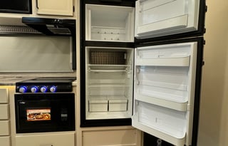 Rolling Retreat 2023 Mercedes Thor Four Winds 24LT