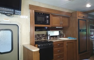 2014 Thor Motor Coach ACE 27 1
