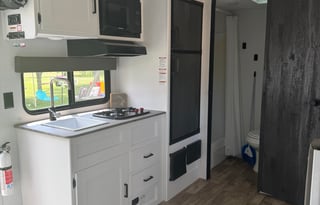 2022 Modern Pet friendly Keystone Hideout