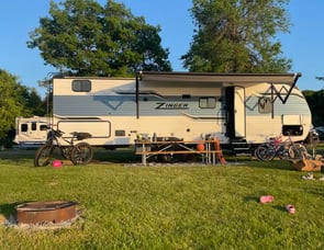 CrossRoads RV Zinger ZR290KB