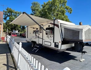 Forest River RV Rockwood Roo 233S