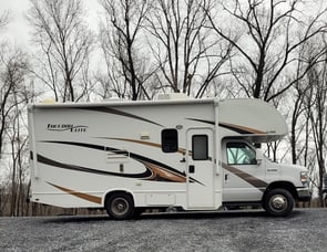 Thor Motor Coach Freedom Elite 22FE