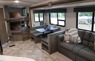 2021 Springdale 282 Bunk House (We Deliver!!)