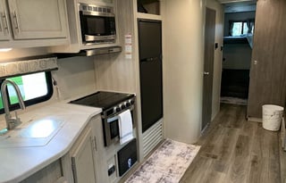 Comfortable and Clean Family RV Rental