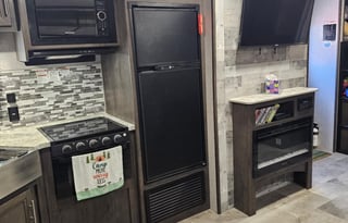 Spacious 2021 Coleman bunkhouse