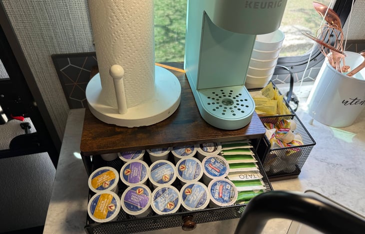 Start your morning easily with a fully stocked coffee setup and cozy drink choices for all ages.