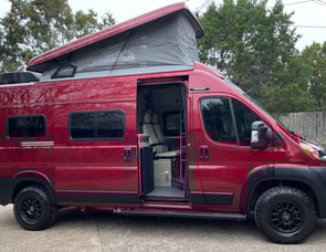 Winnebago Solis 59PX