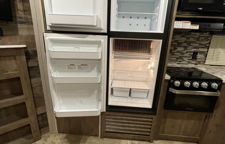 Fridge and freezer