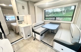 26 *NEW* 2023 Prism Mercedes Luxury Rv - Sleeps 6