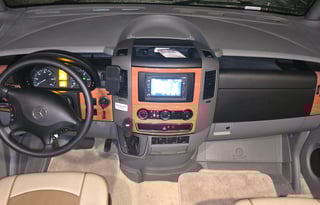 2013 Winnebago - VIA 25Q - Mercedes Diesel