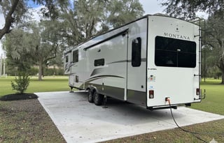 House on wheels 2024 Keystone RV Montana 3781RL