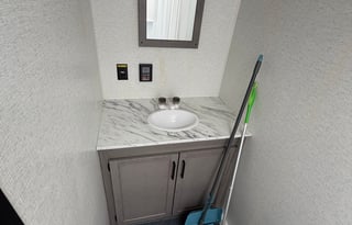 2025 Keystone Hideout - Modern, Cozy & Easy to Tow