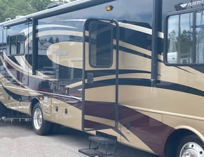 Fleetwood RV Bounder 36E