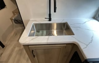 Easy Livin’ with Eileen – 2025 Coleman Camper 27'