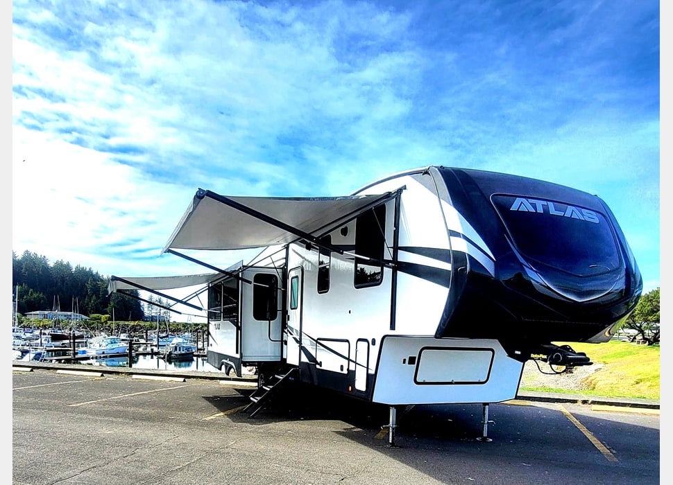 Fifth Wheel rentals in Winston