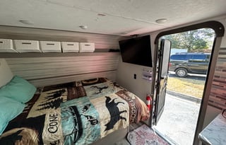 Your cozy getaway trailer!