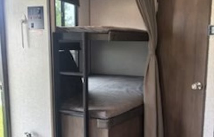 Double bed bunk beds