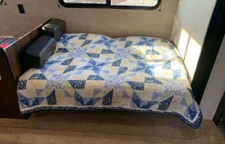 Family approved 1/2-ton towable Jayco w/bunks