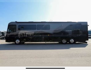 Winnebago Horizon 42Q