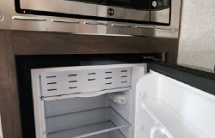 Fridge & Microwave