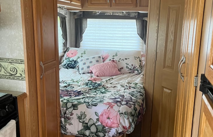 back queen bed