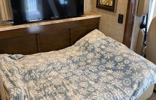 2020 Thor Motor Coach Miramar 35.2