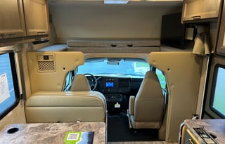 Knowmad - 2023 Thor Chateau