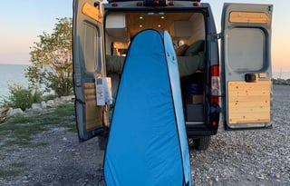 Off grid campervan with TV & ROOFTOP DECK