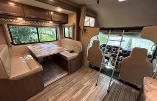2021 Thor Motor Coach Four Winds 24F