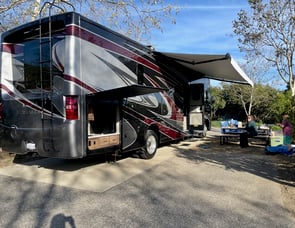 Thor Motor Coach Miramar 34.8