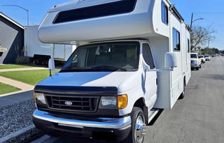 Wandering Winnie- 2005 Minnie Winnie