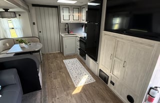 Cozy Shore Stays at its best!