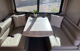 2023 Thor Motor Coach Delano Sprinter 24FB