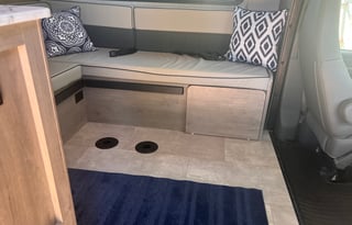 Family and Pet Friendly fun in this Freelander RV!